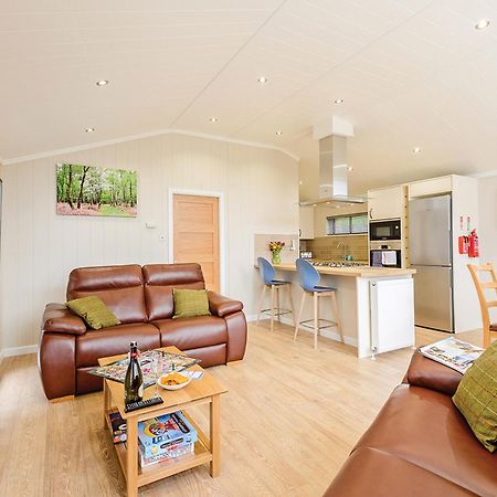 Wareham Forest Lodge Retreat Lytchett Minster Eksteriør billede