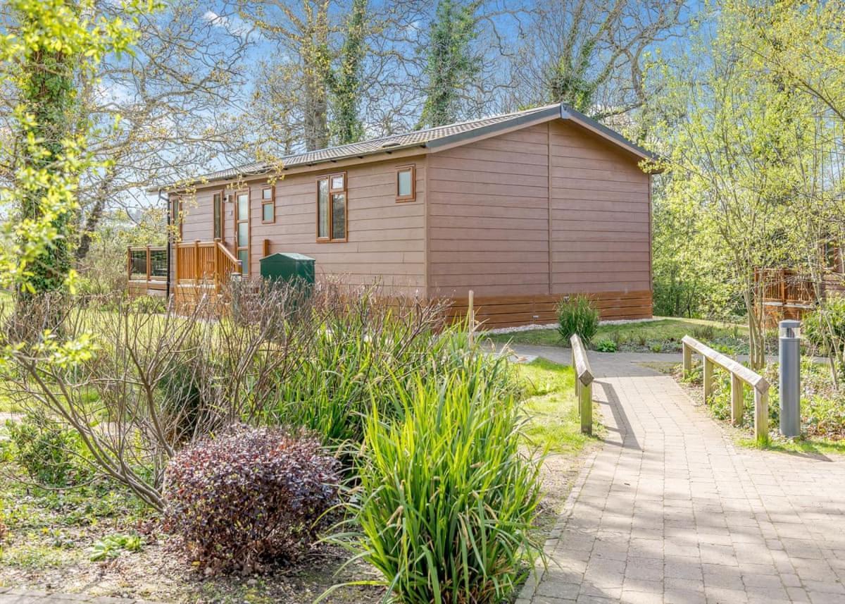 Wareham Forest Lodge Retreat Lytchett Minster Eksteriør billede